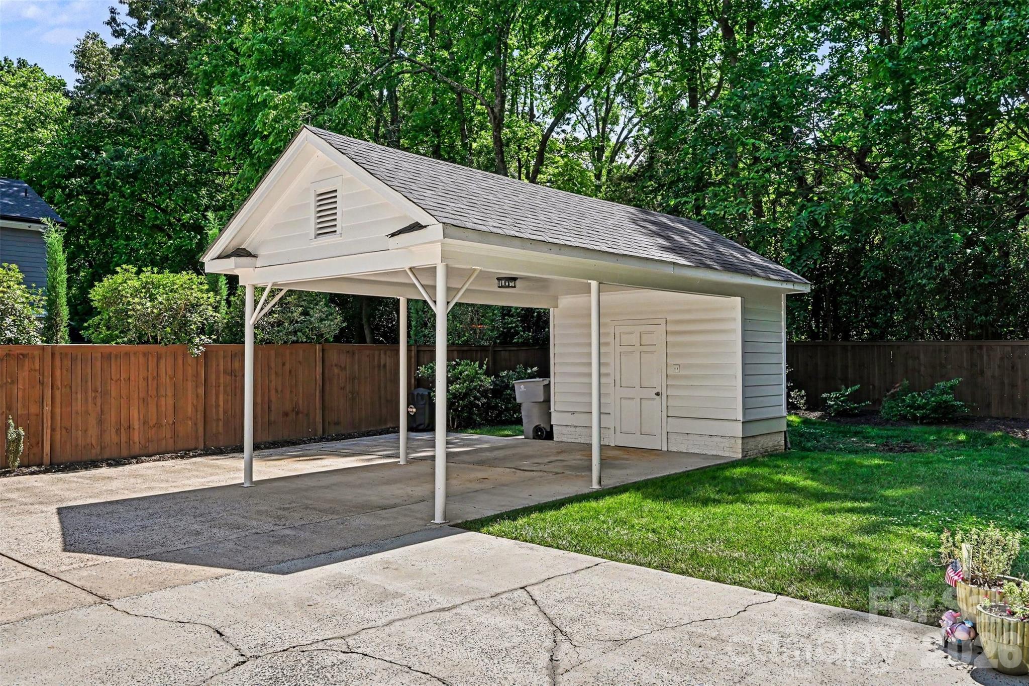 533 King Edward Road Charlotte NC 28211