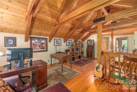 116 Ivy Road Mills River NC 28759