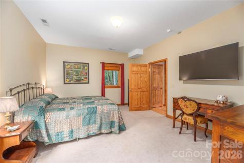 116 Ivy Road Mills River NC 28759