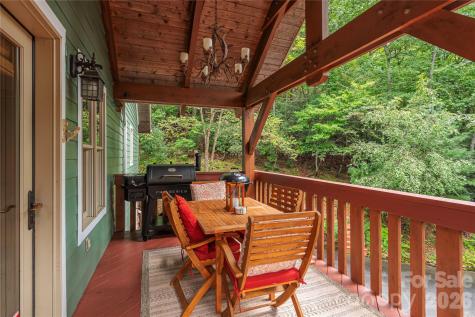 116 Ivy Road Mills River NC 28759