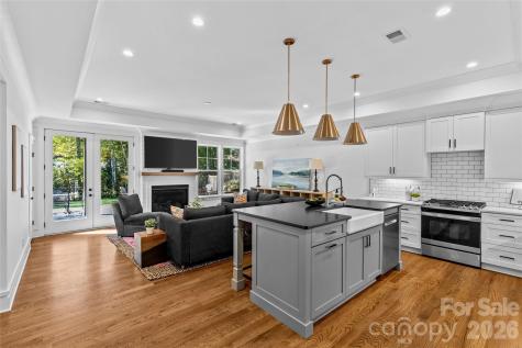 422 Lorna Street Charlotte NC 28205