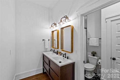 422 Lorna Street Charlotte NC 28205