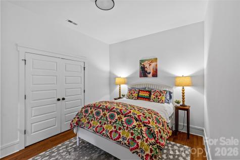 422 Lorna Street Charlotte NC 28205