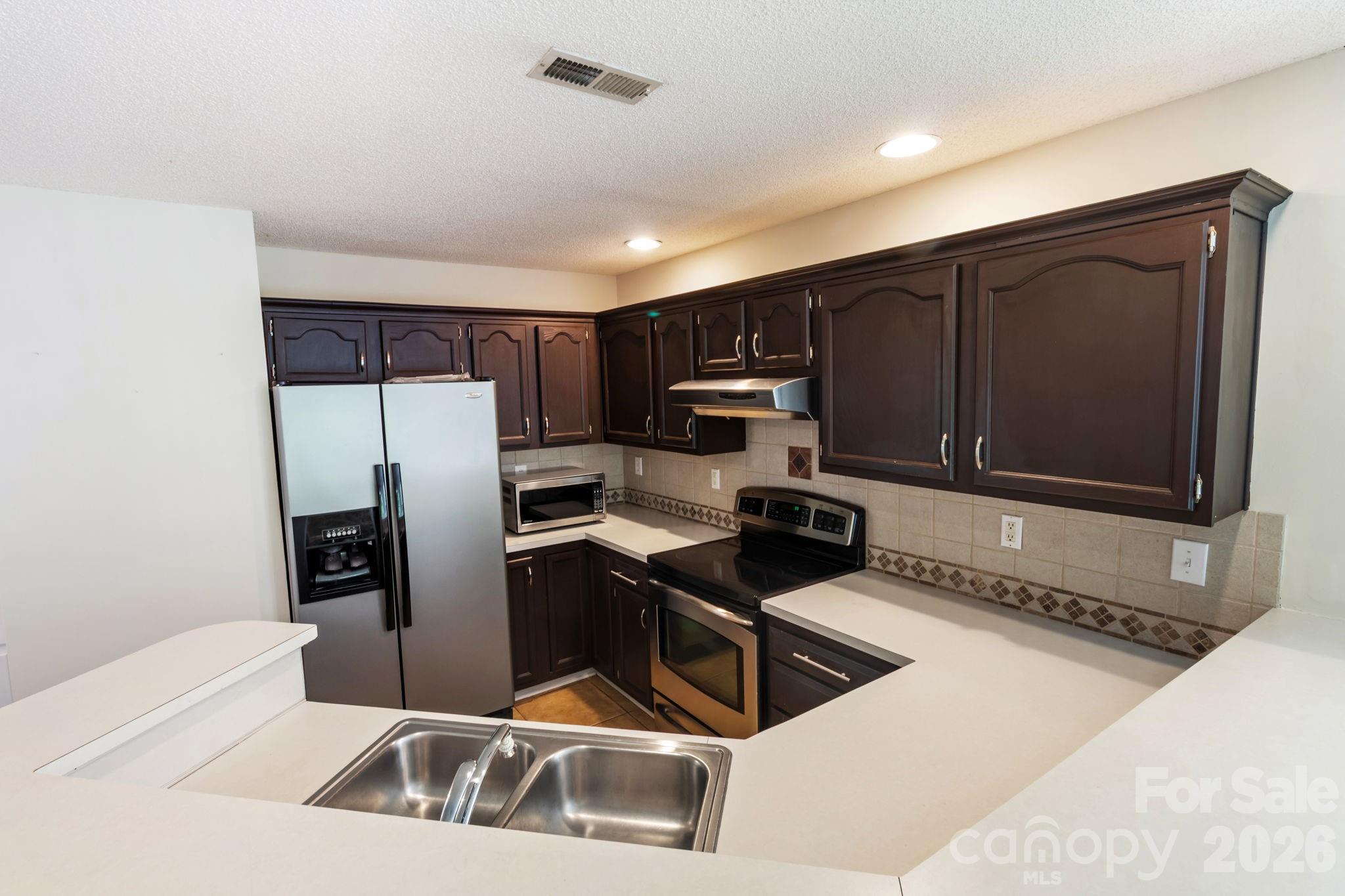 9313 Four Mile Creek Road Charlotte NC 28277