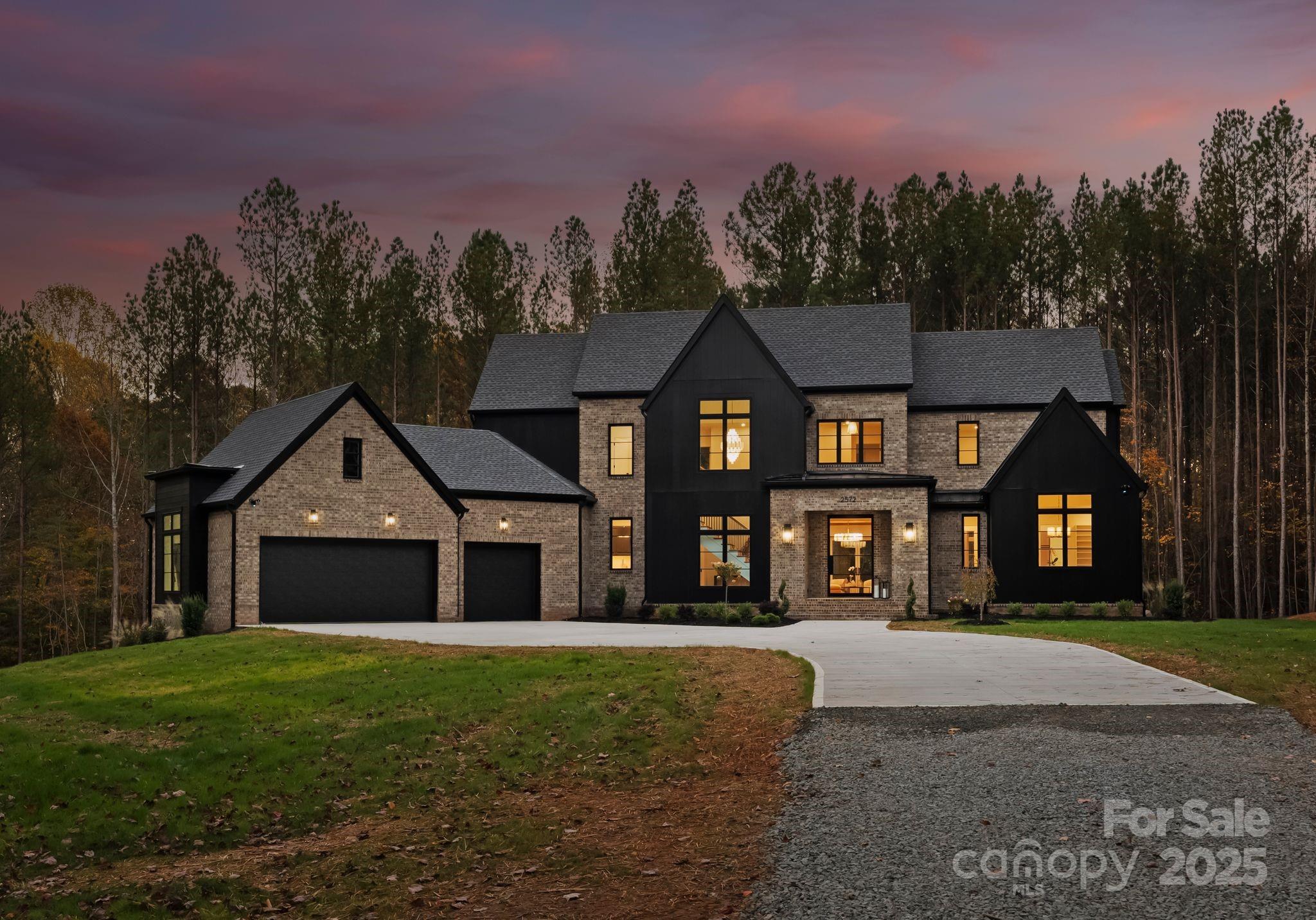 2572 Norton Avenue Denver NC 28037