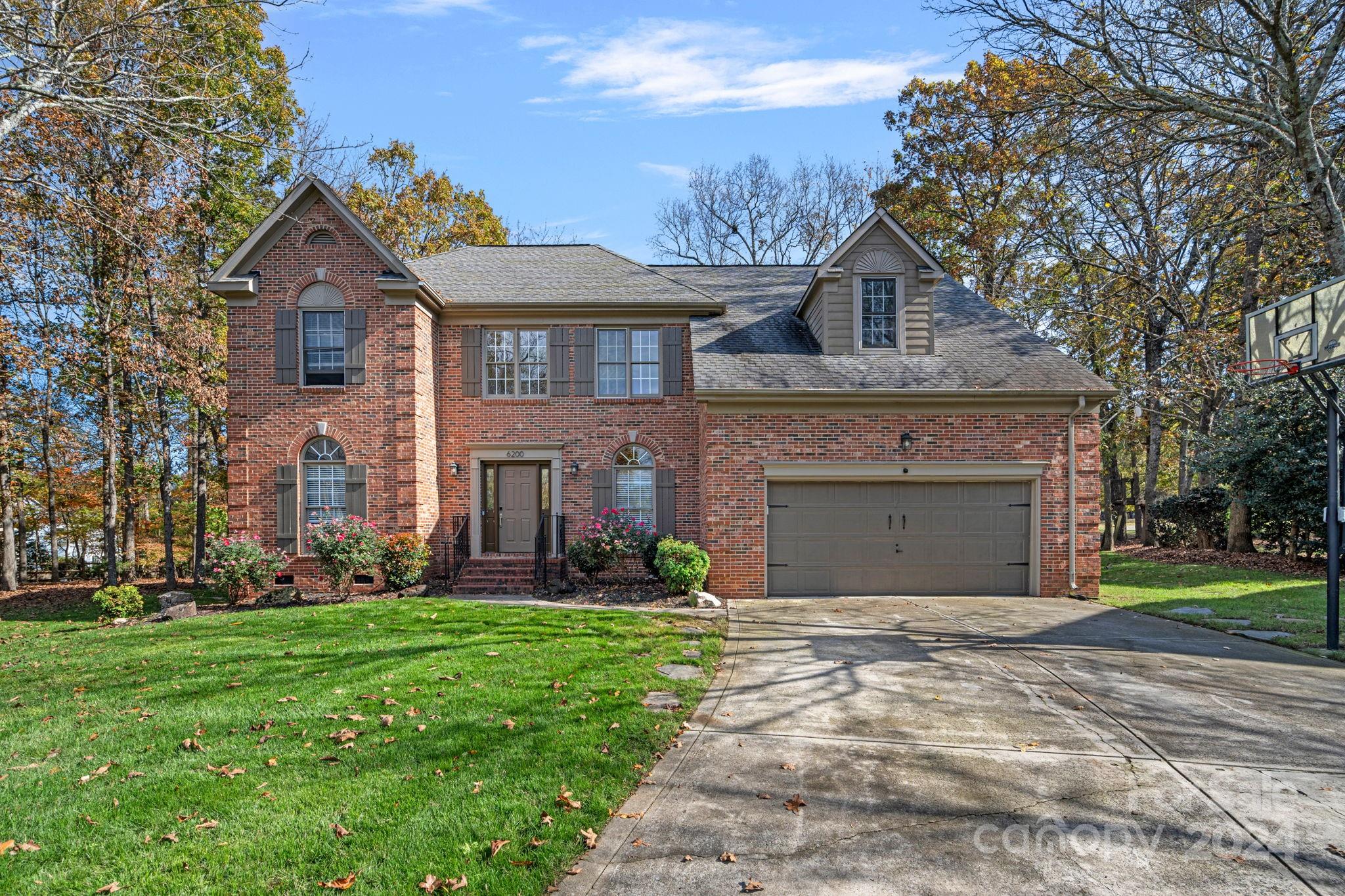 6200 Crestwick Court Charlotte NC 28269