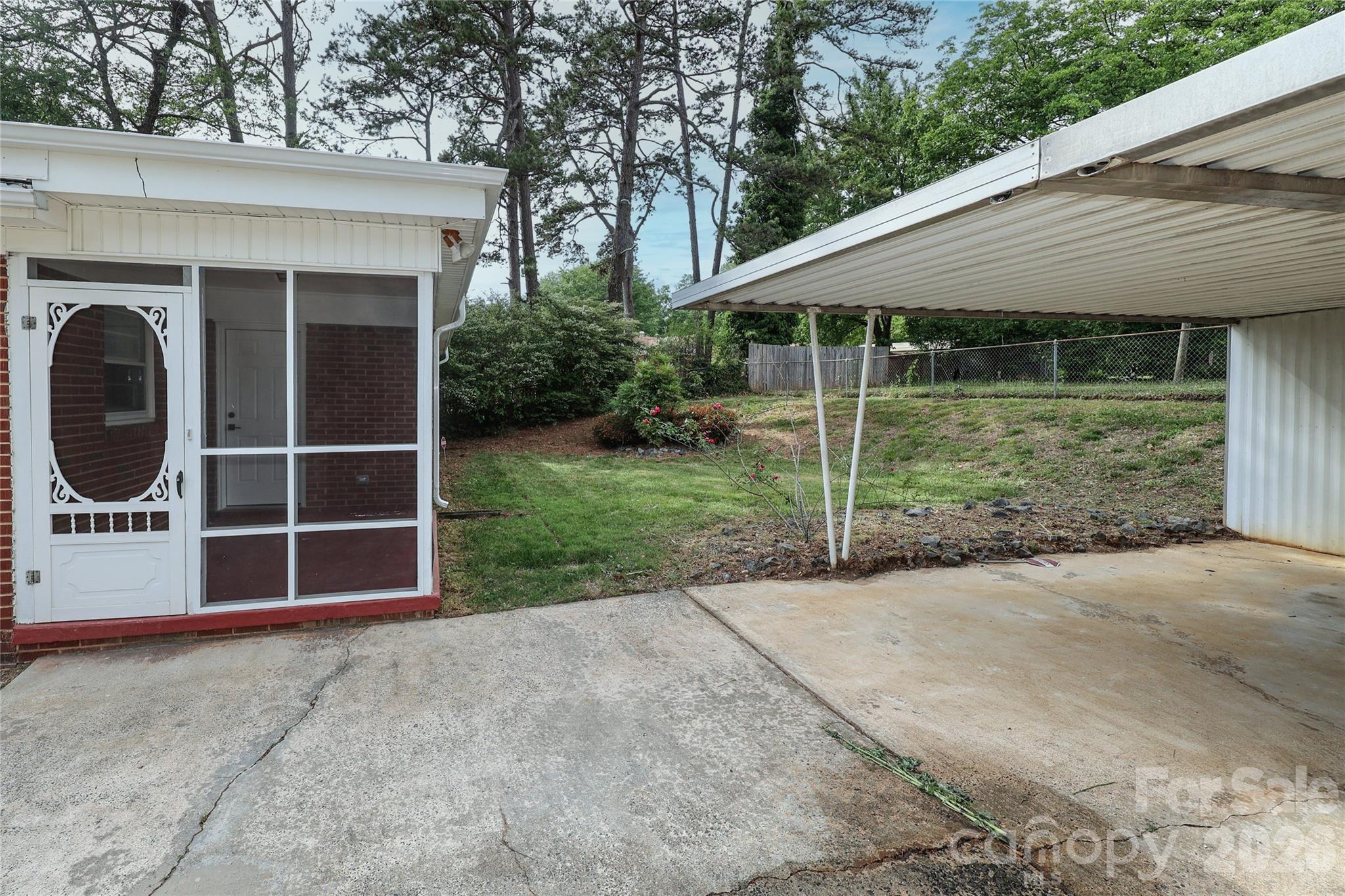 1720 Miles Court Charlotte NC 28216