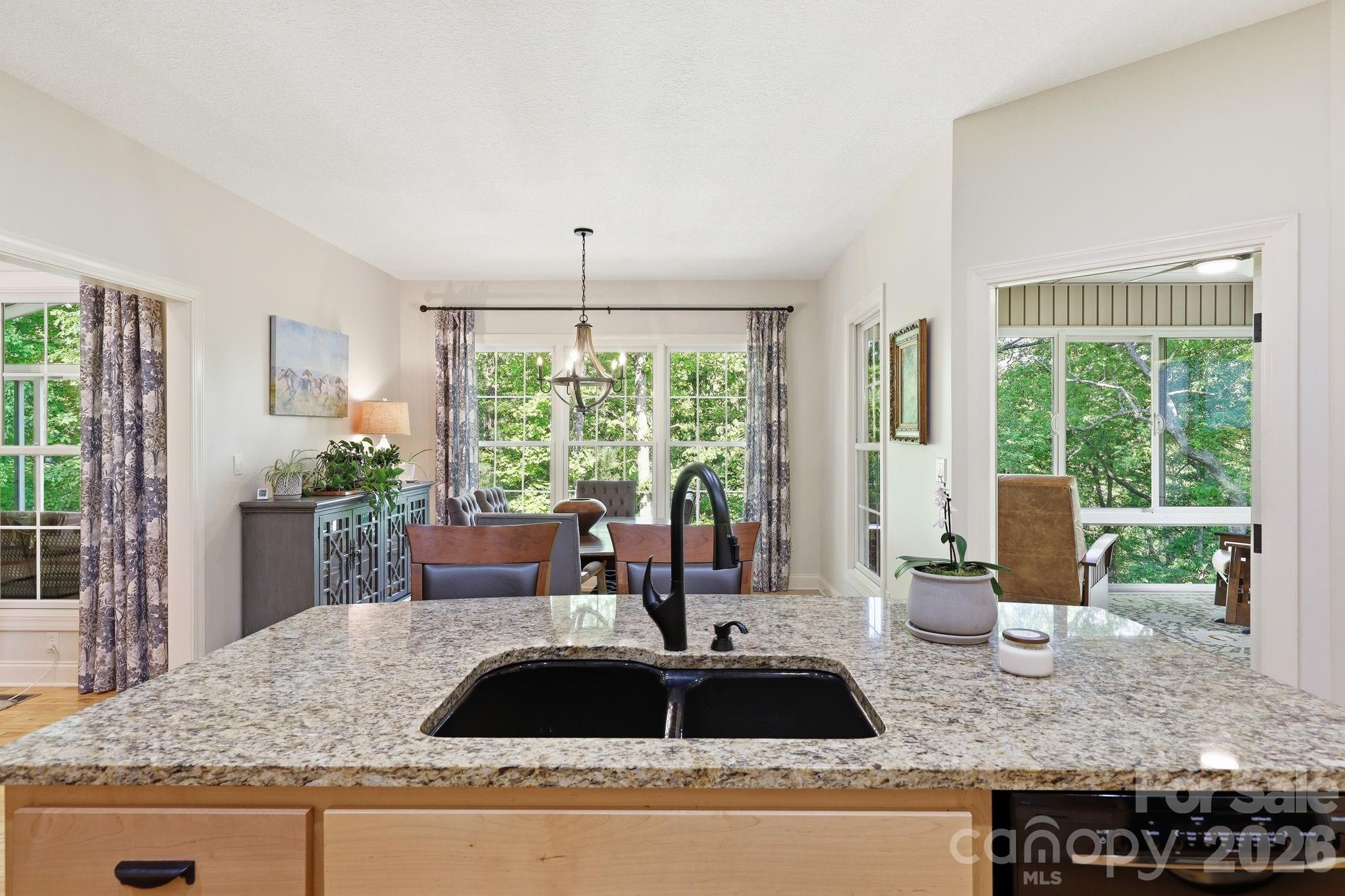 89 Dallas Drive Hendersonville NC 28739