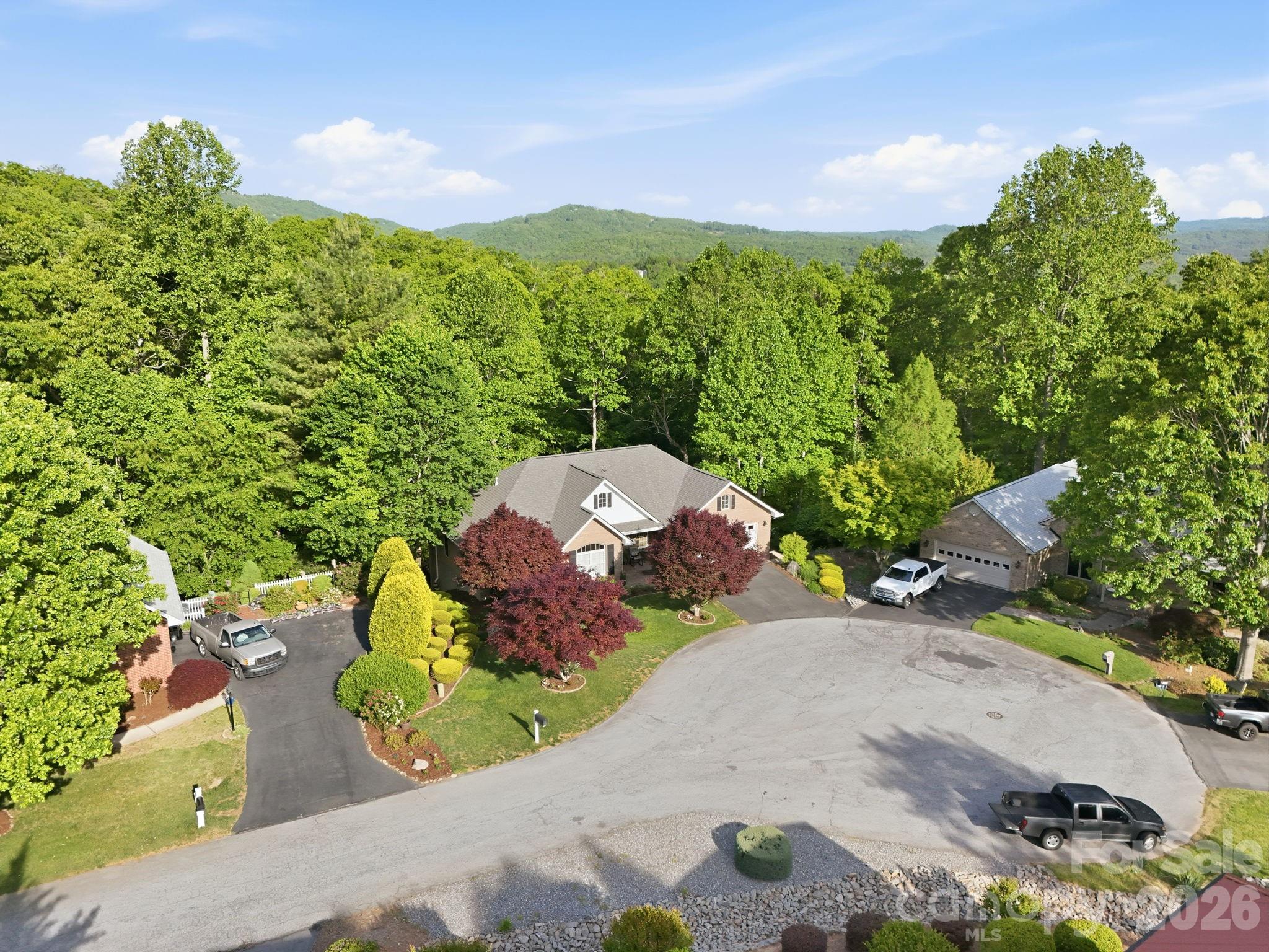 89 Dallas Drive Hendersonville NC 28739