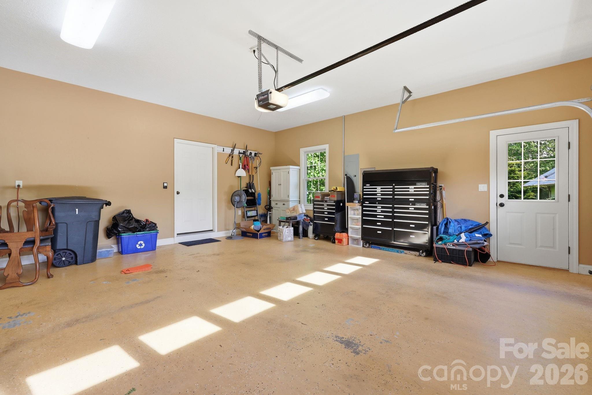 89 Dallas Drive Hendersonville NC 28739