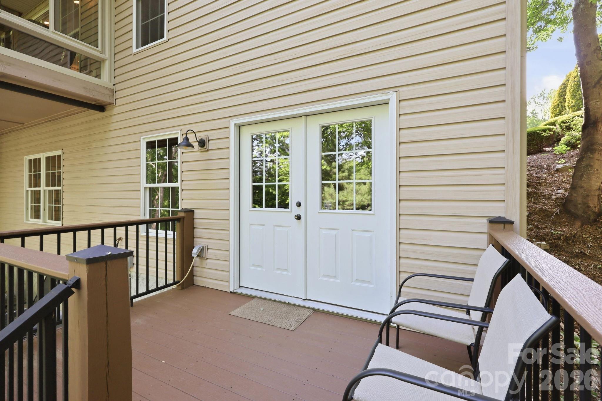 89 Dallas Drive Hendersonville NC 28739