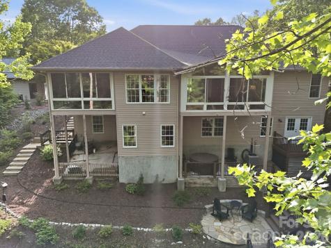 89 Dallas Drive Hendersonville NC 28739