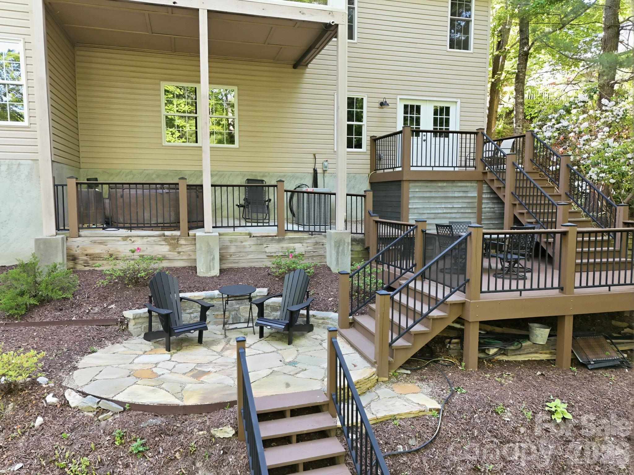 89 Dallas Drive Hendersonville NC 28739