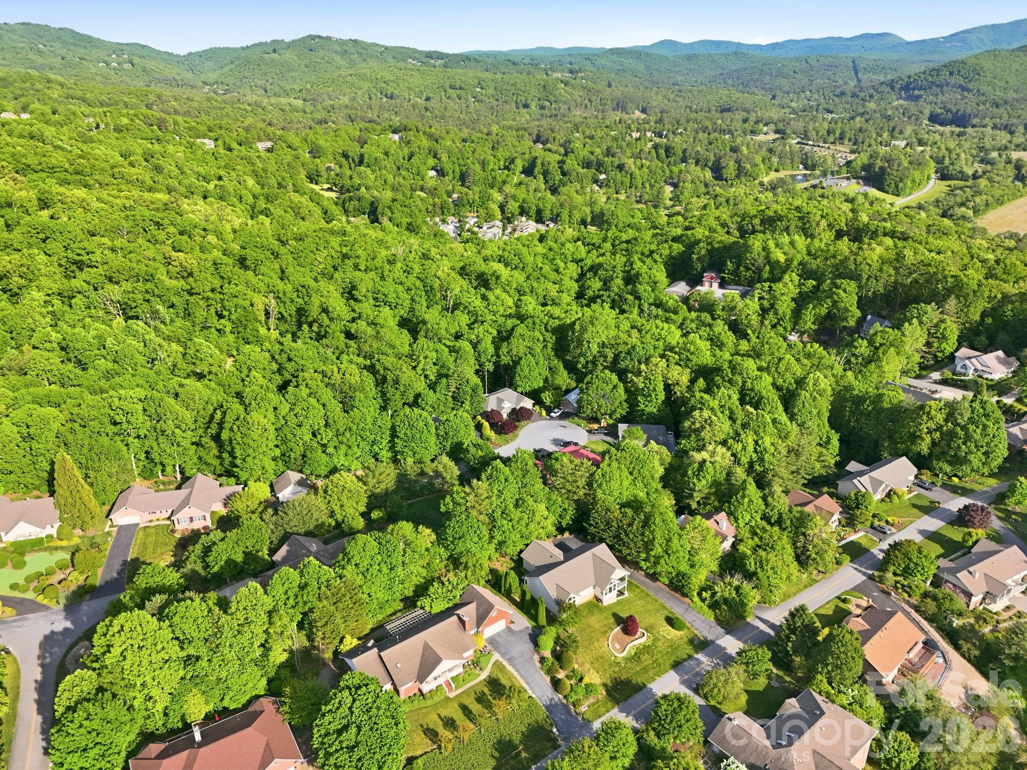 89 Dallas Drive Hendersonville NC 28739