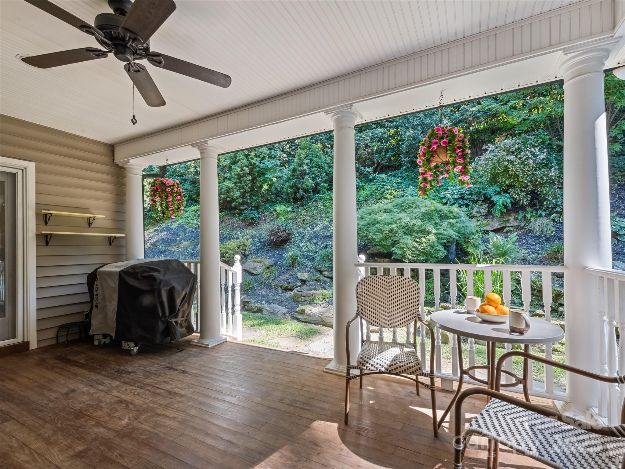 40 Panda Trail Waynesville NC 28785