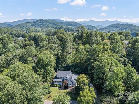 40 Panda Trail Waynesville NC 28785