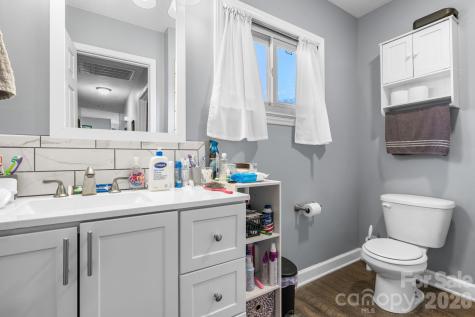 103 Hamp Street Morganton NC 28655