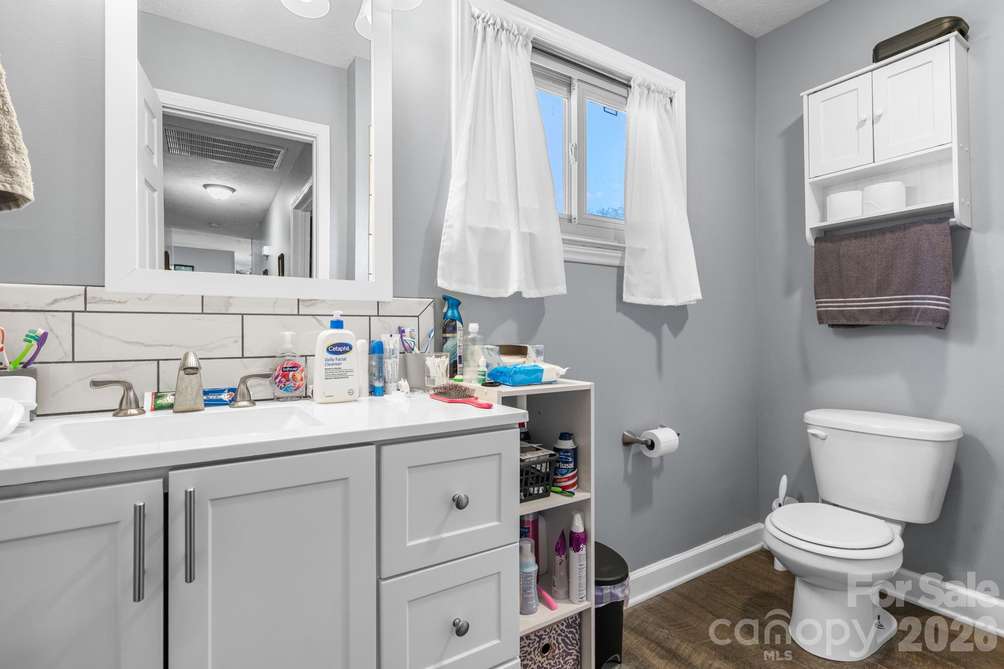 103 Hamp Street Morganton NC 28655