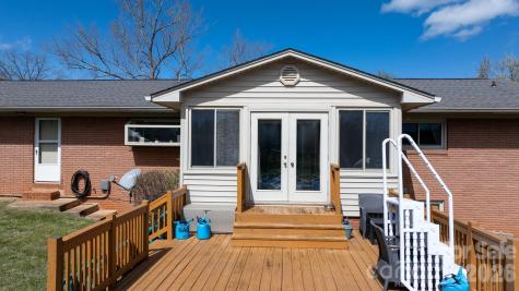 103 Hamp Street Morganton NC 28655