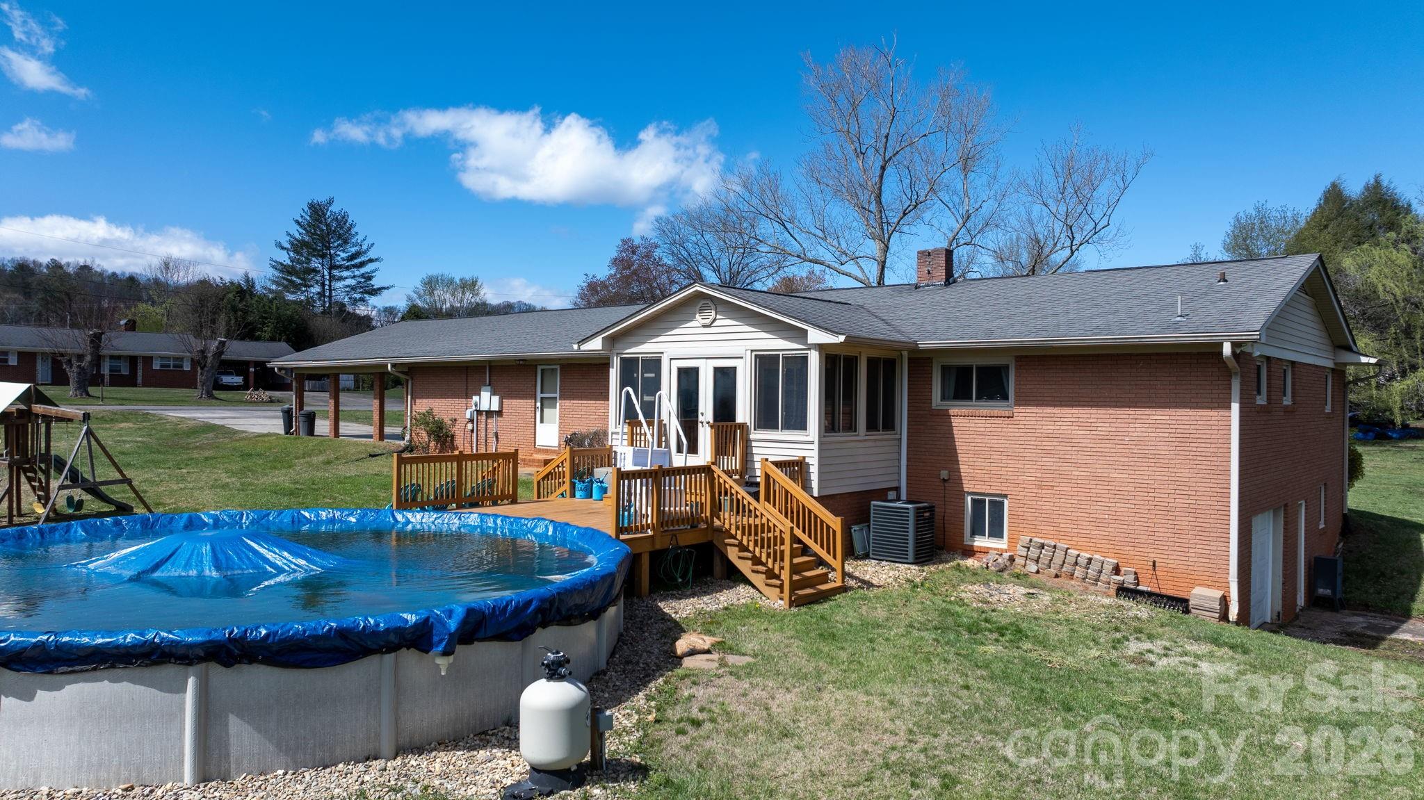103 Hamp Street Morganton NC 28655