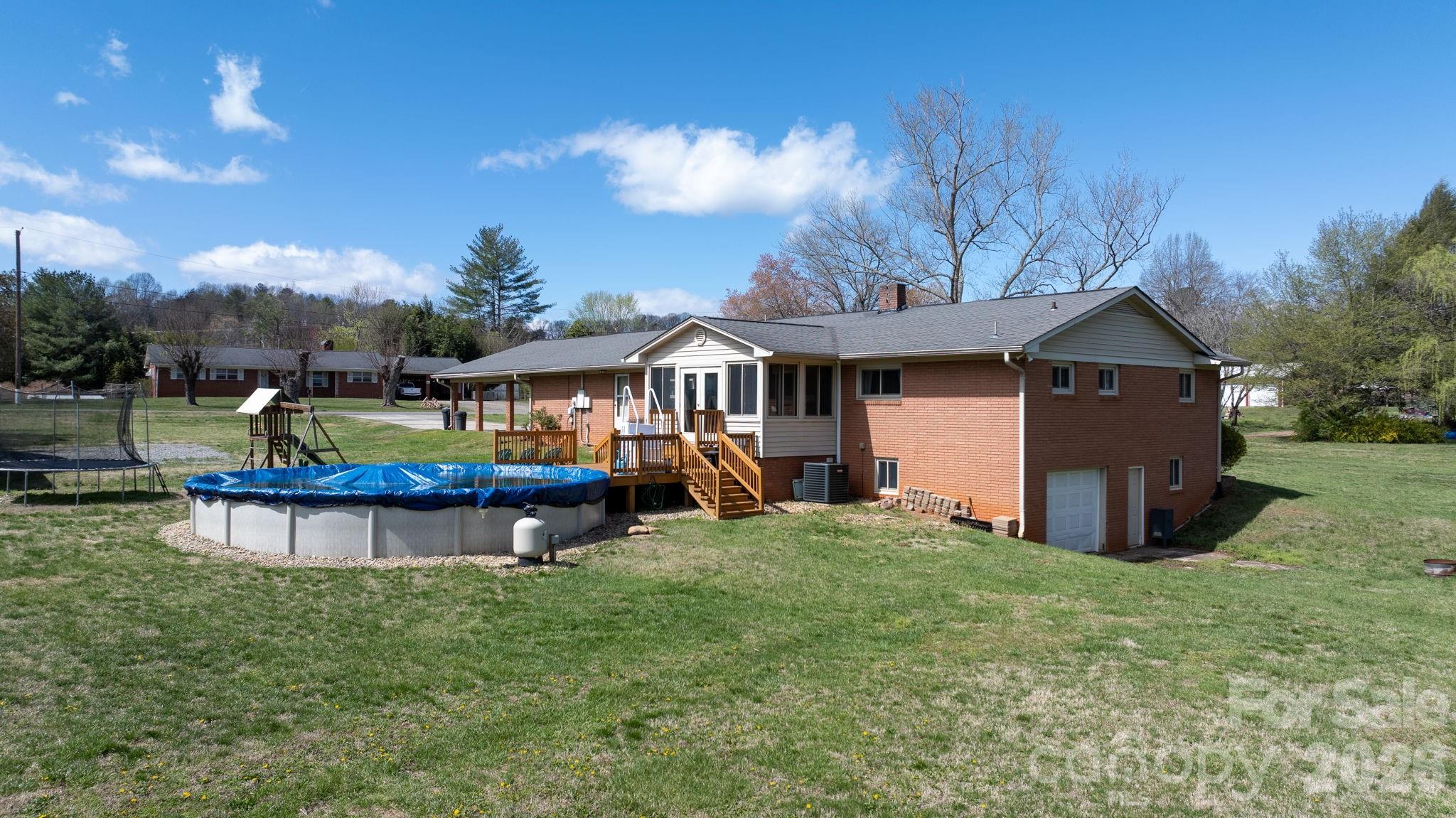 103 Hamp Street Morganton NC 28655