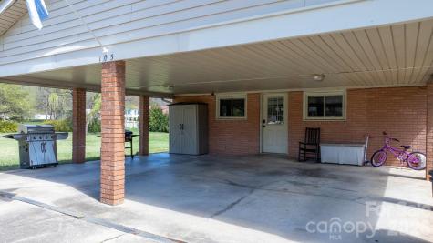 103 Hamp Street Morganton NC 28655