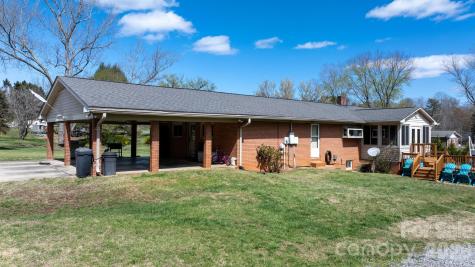 103 Hamp Street Morganton NC 28655