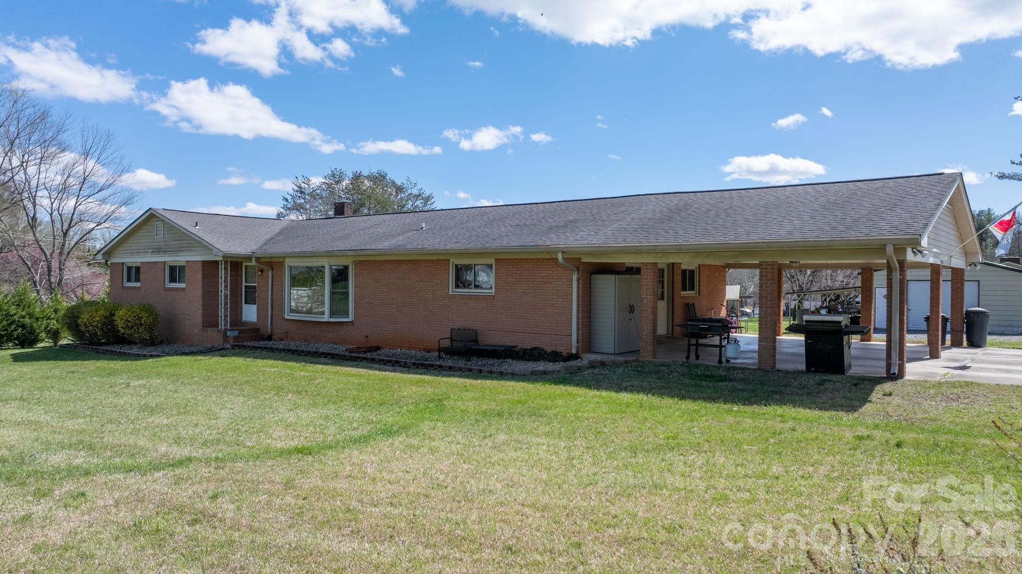 103 Hamp Street Morganton NC 28655