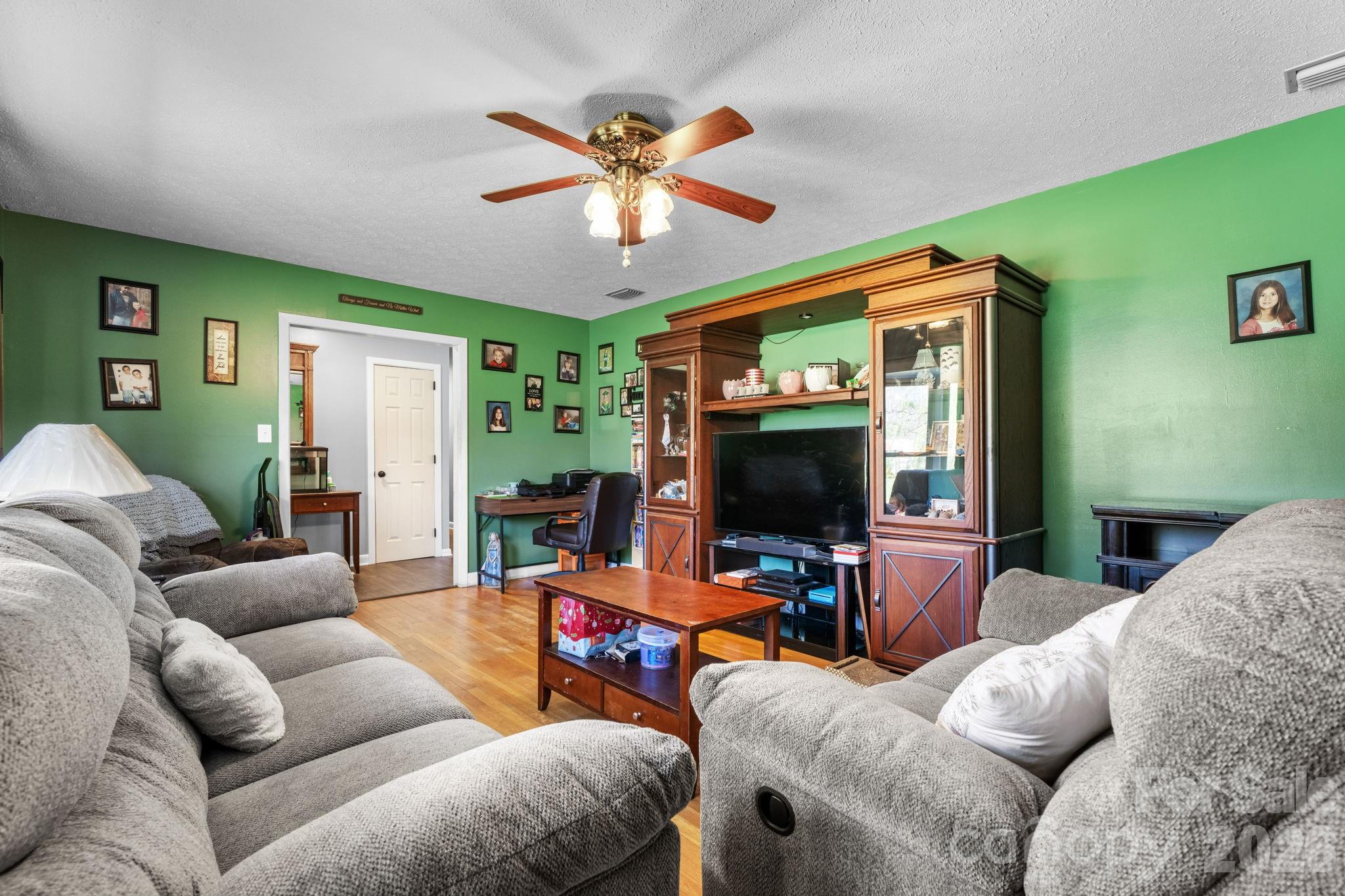 103 Hamp Street Morganton NC 28655