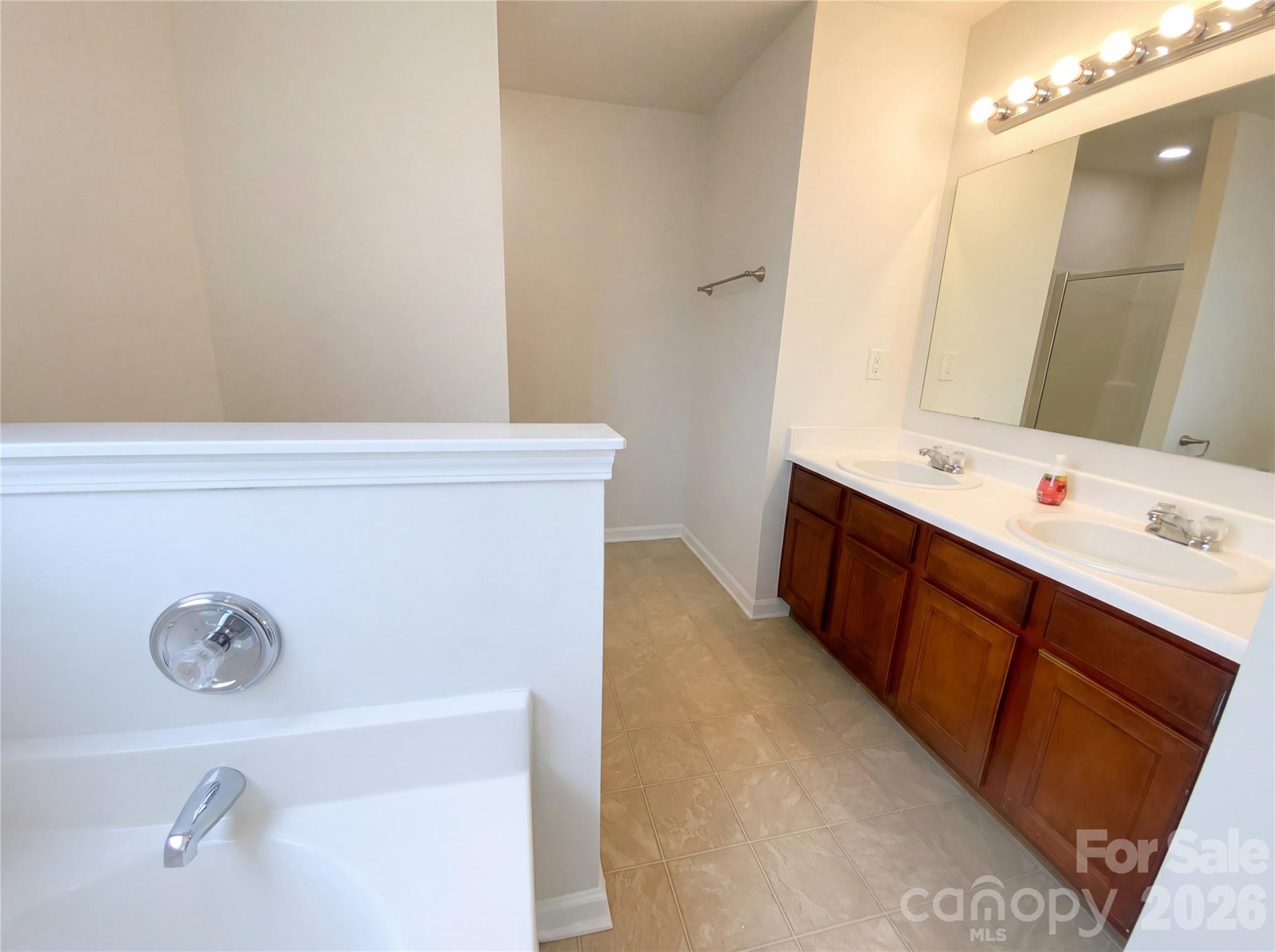 3727 Pimilico Trace Lane Charlotte NC 28216