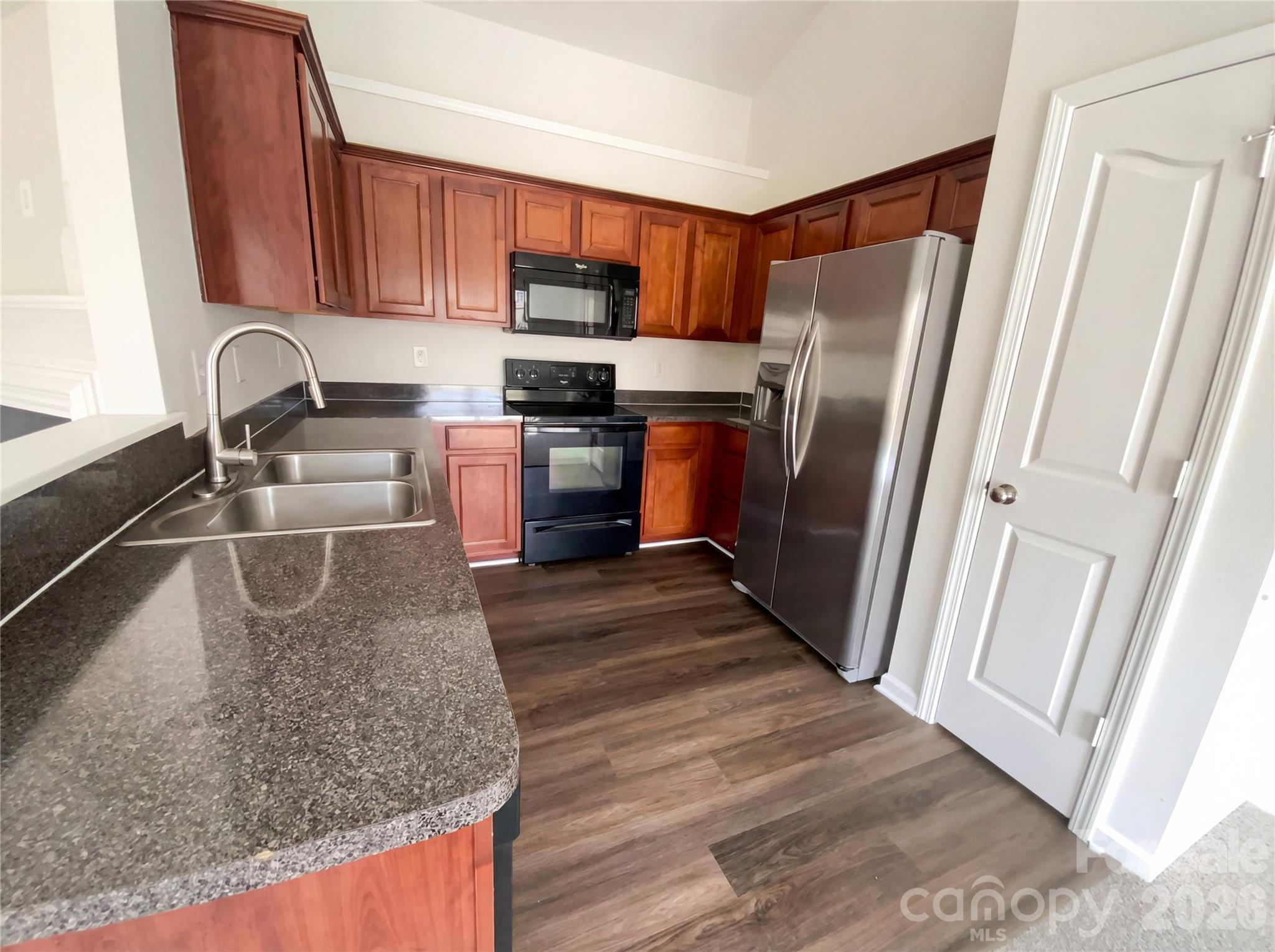 3727 Pimilico Trace Lane Charlotte NC 28216
