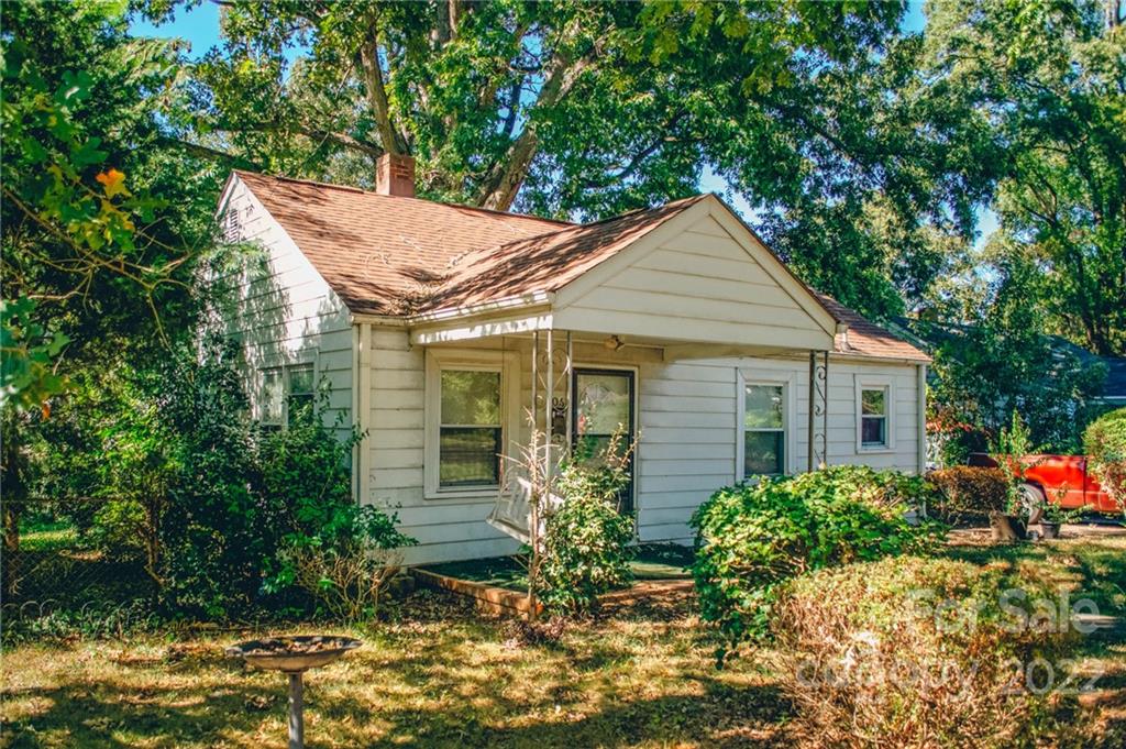 104 S Gardner Avenue Charlotte NC 28208
