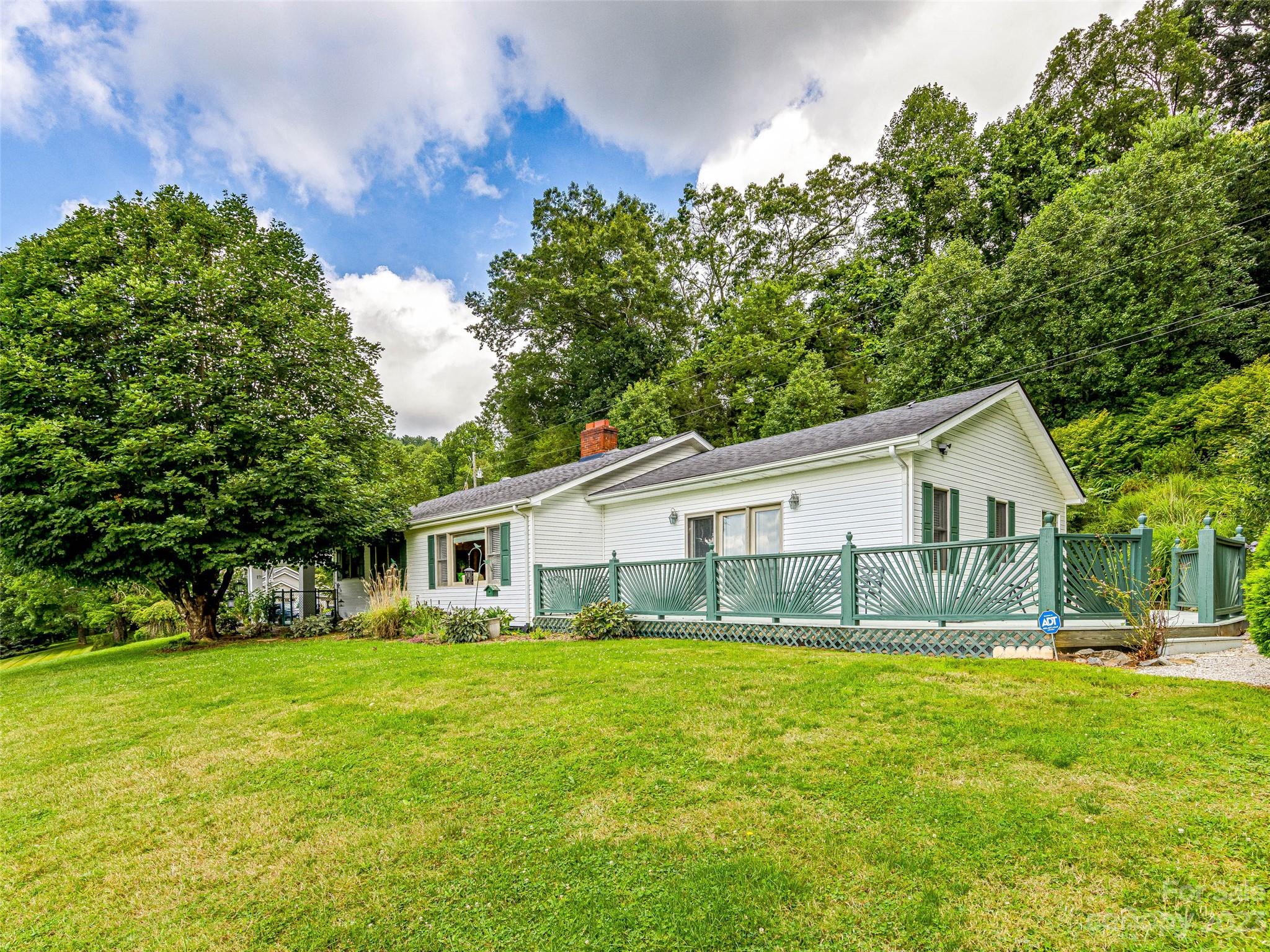 615 Rocky Springs Heights Burnsville NC 28714
