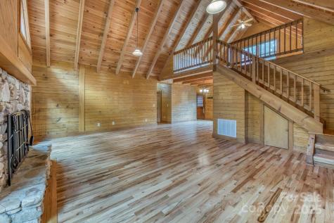 5023 Elk Park Highway Elk Park NC 28622