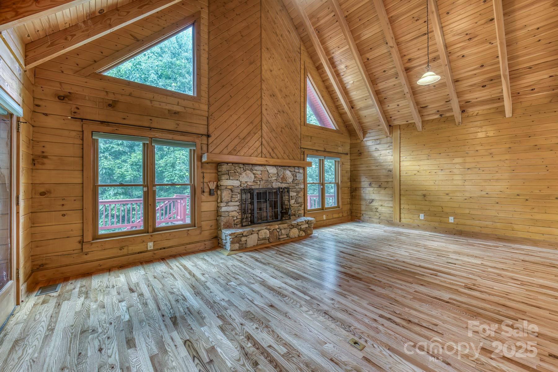 5023 Elk Park Highway Elk Park NC 28622