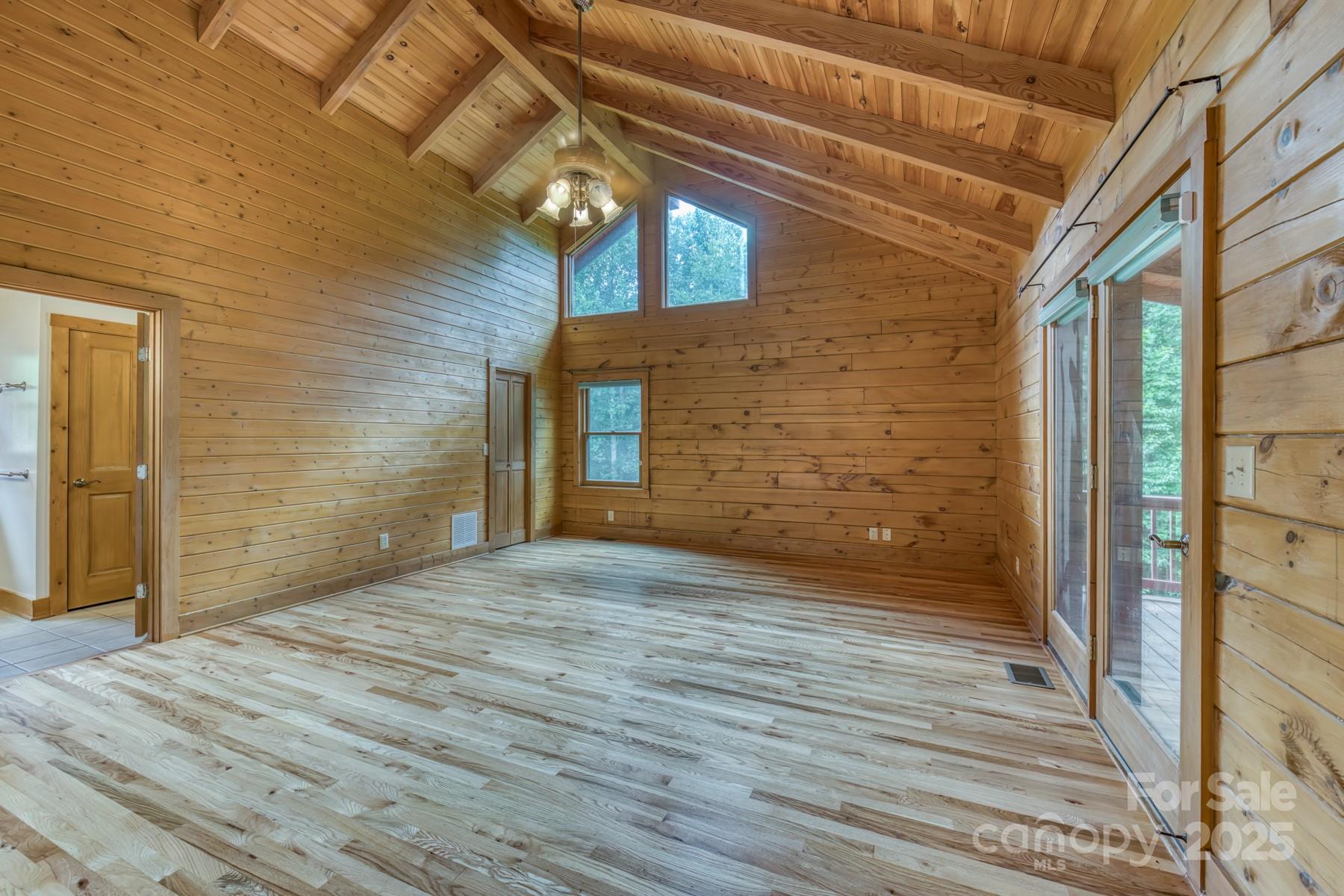 5023 Elk Park Highway Elk Park NC 28622