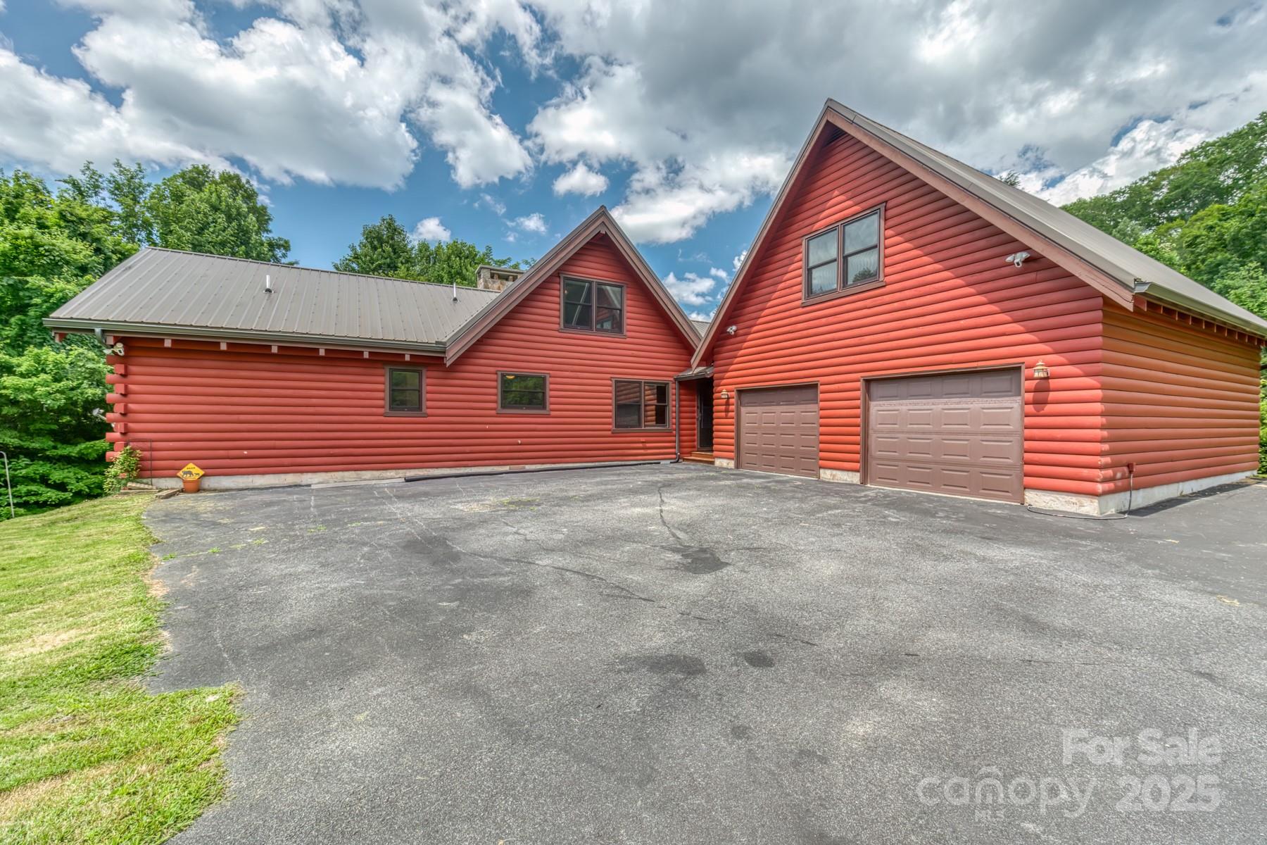 5023 Elk Park Highway Elk Park NC 28622
