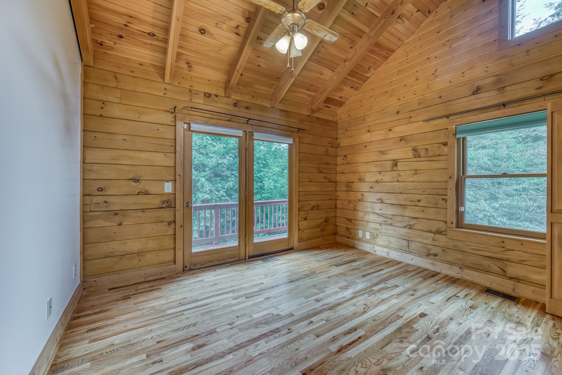 5023 Elk Park Highway Elk Park NC 28622
