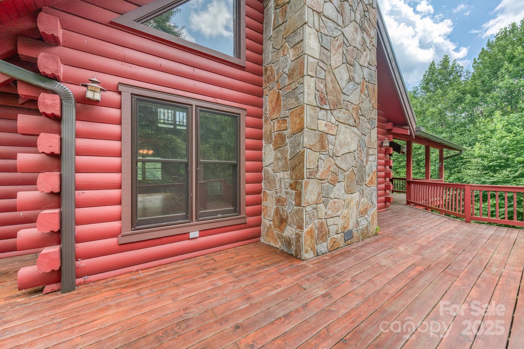 5023 Elk Park Highway Elk Park NC 28622