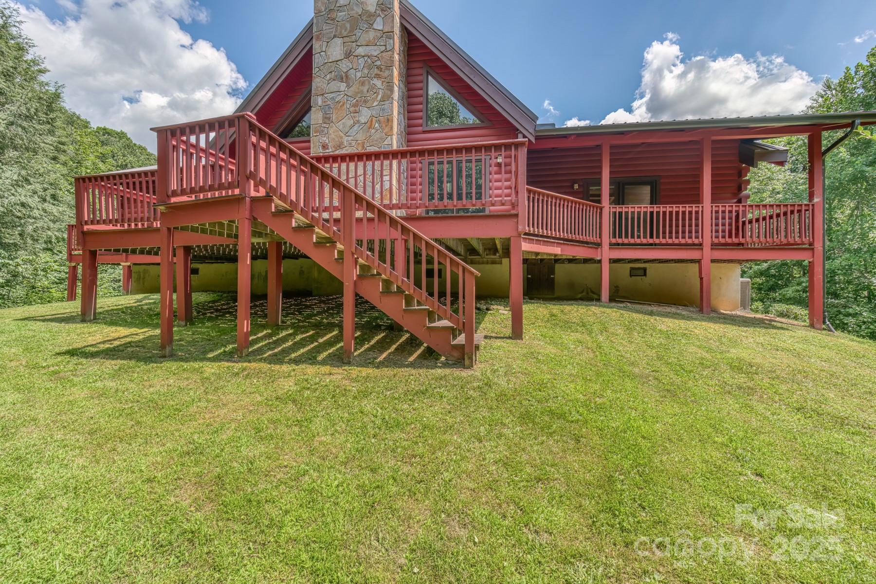 5023 Elk Park Highway Elk Park NC 28622