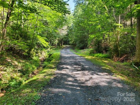 5023 Elk Park Highway Elk Park NC 28622