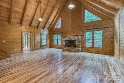 5023 Elk Park Highway Elk Park NC 28622