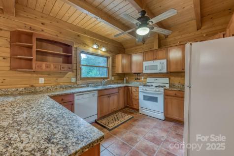 5023 Elk Park Highway Elk Park NC 28622