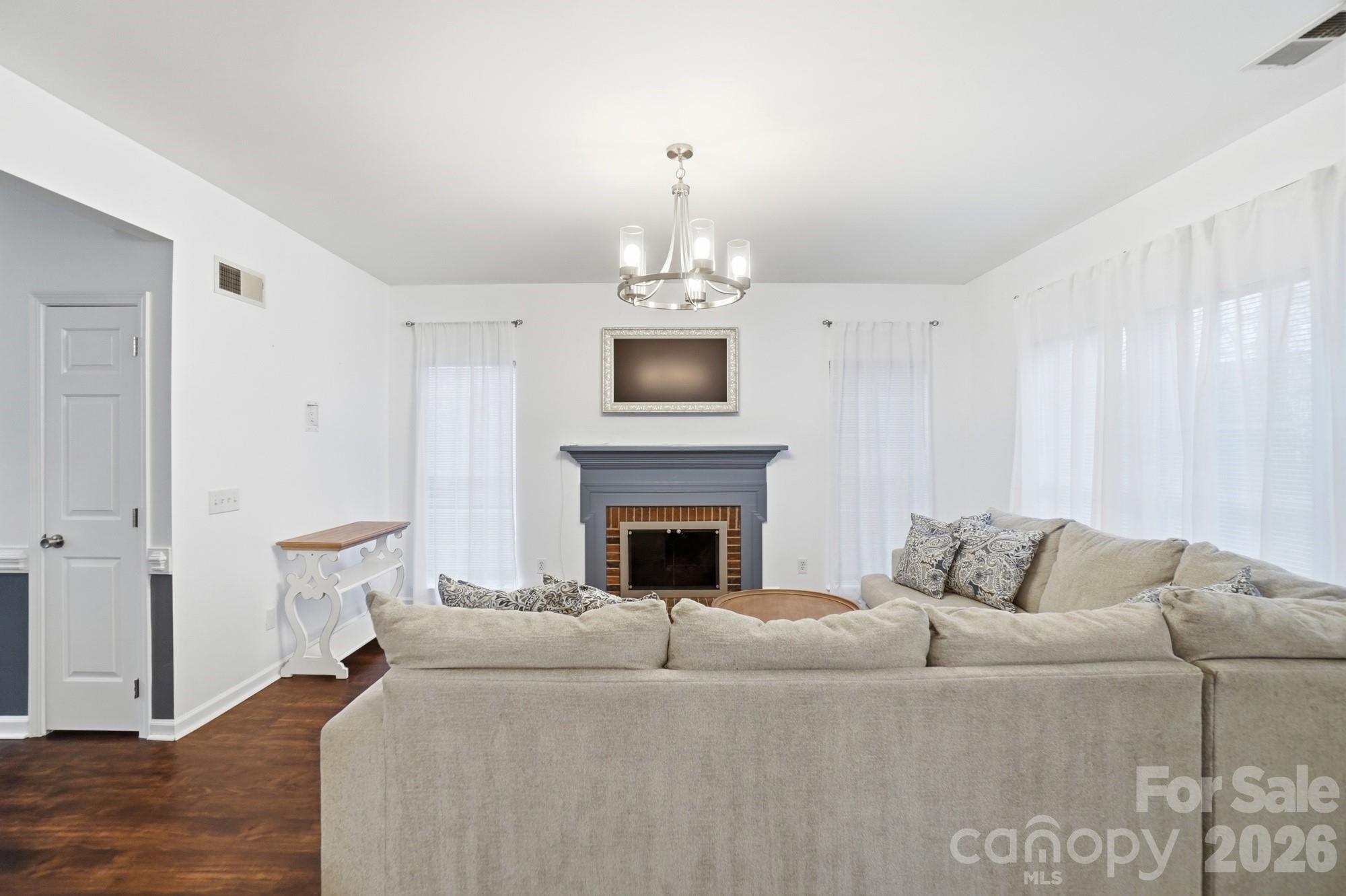 8725 Londonshire Drive Charlotte NC 28216