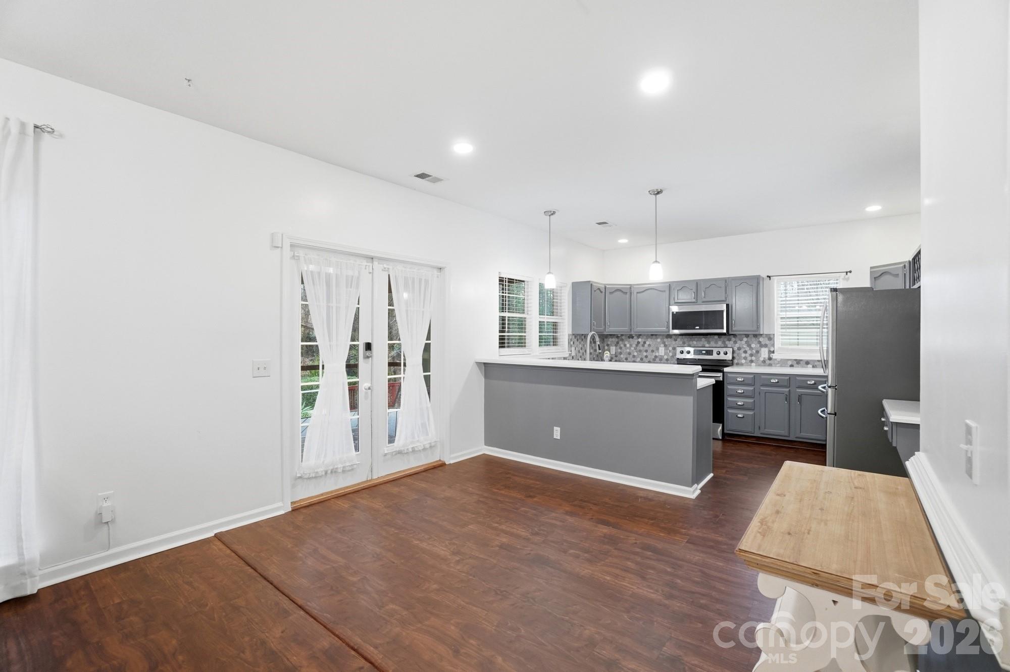 8725 Londonshire Drive Charlotte NC 28216