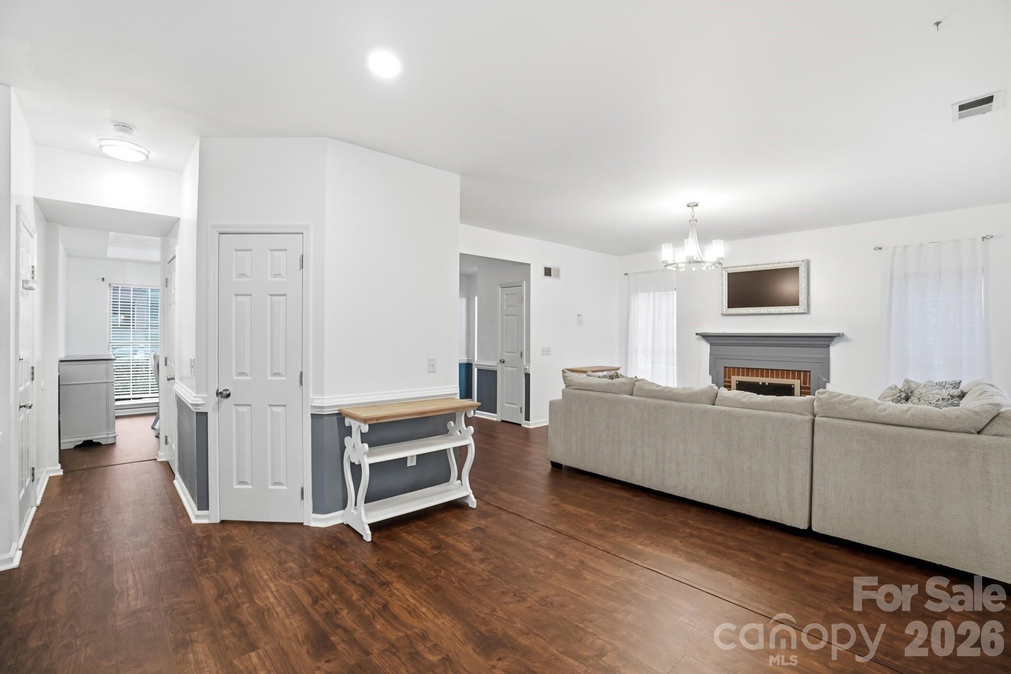 8725 Londonshire Drive Charlotte NC 28216