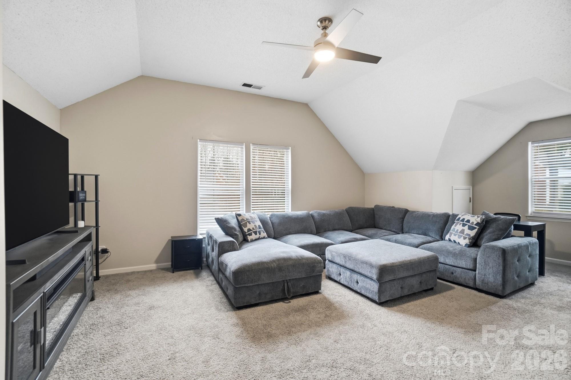 8725 Londonshire Drive Charlotte NC 28216