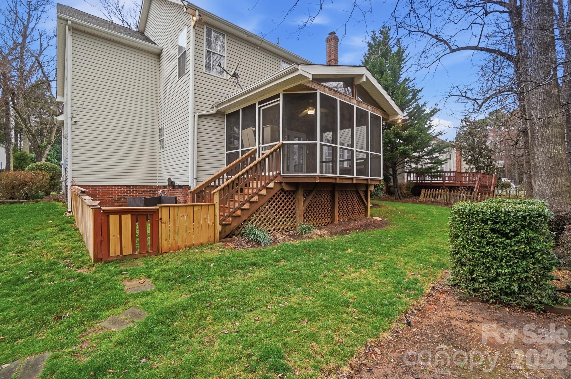 8725 Londonshire Drive Charlotte NC 28216