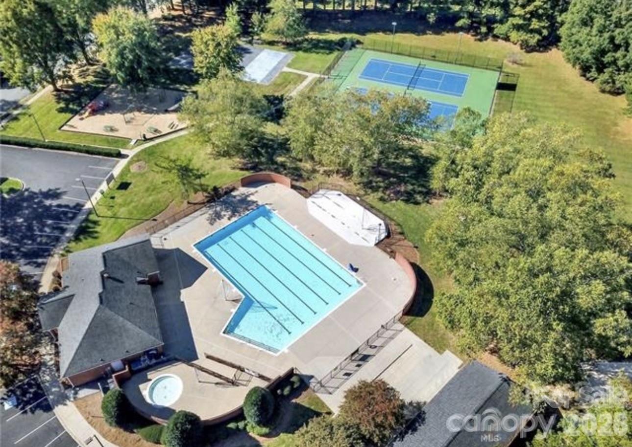 8725 Londonshire Drive Charlotte NC 28216