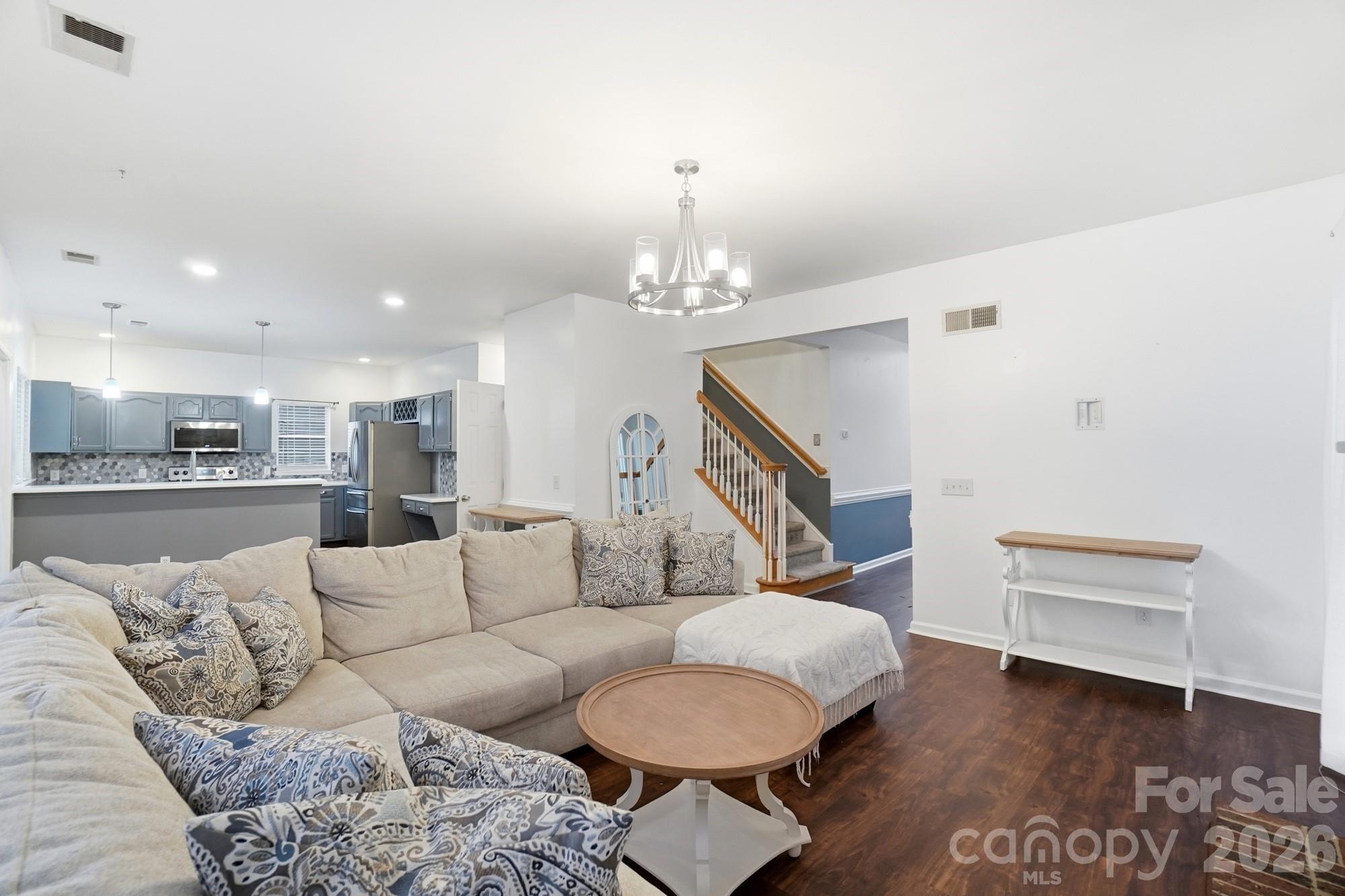 8725 Londonshire Drive Charlotte NC 28216